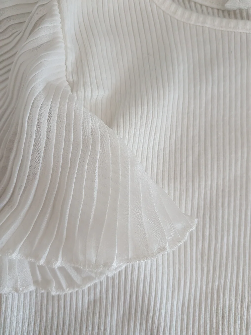 H&M White Ribbed Top with Pleated Flutter Sleeves